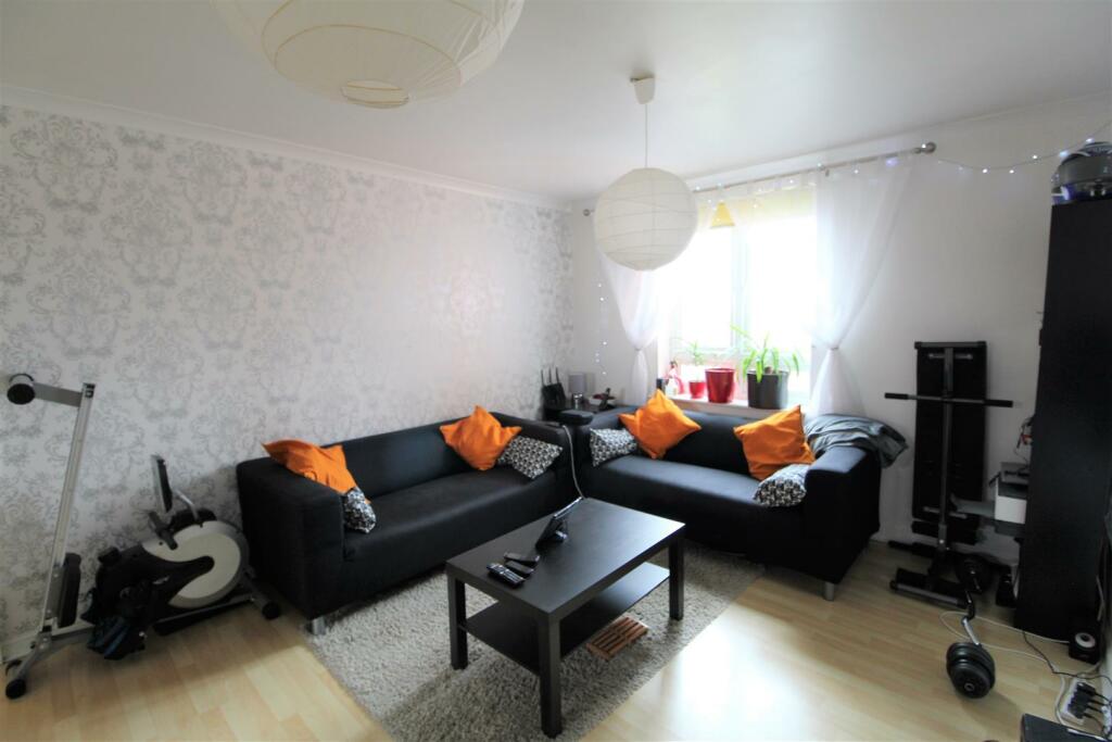 Lounge_2.jpg