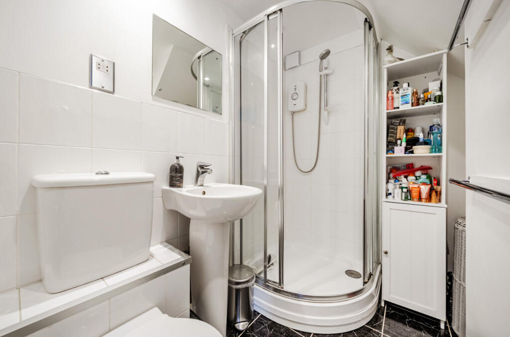 1395855-24-695e5c...