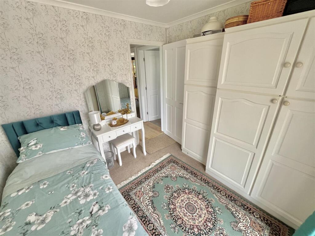 Bedroom 2 Aspect 2