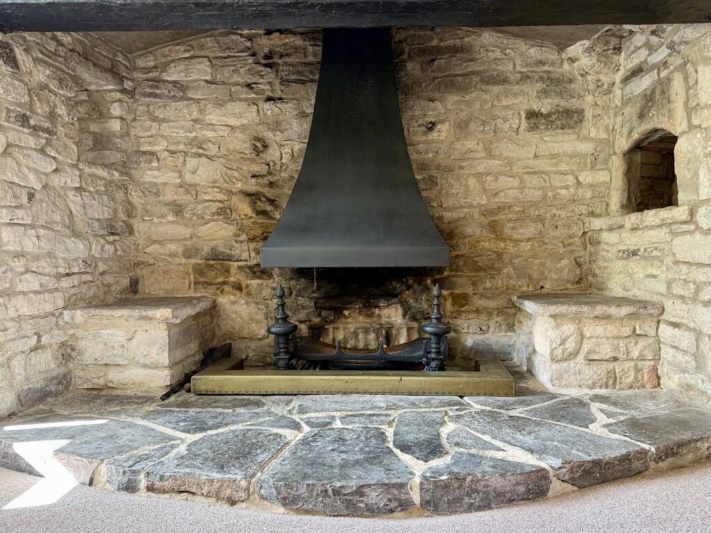 Inglenook in Fami...