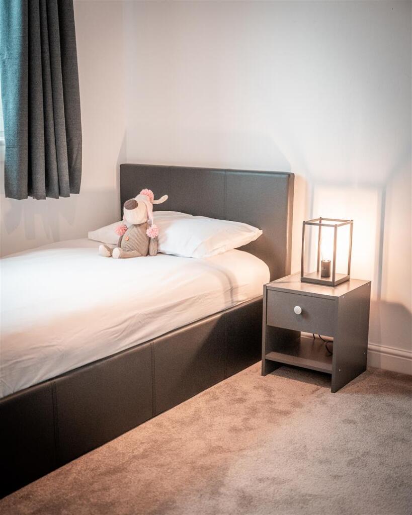 14 1L MYREKIRK TERR 280125 EDIT (28 of 43).jpg