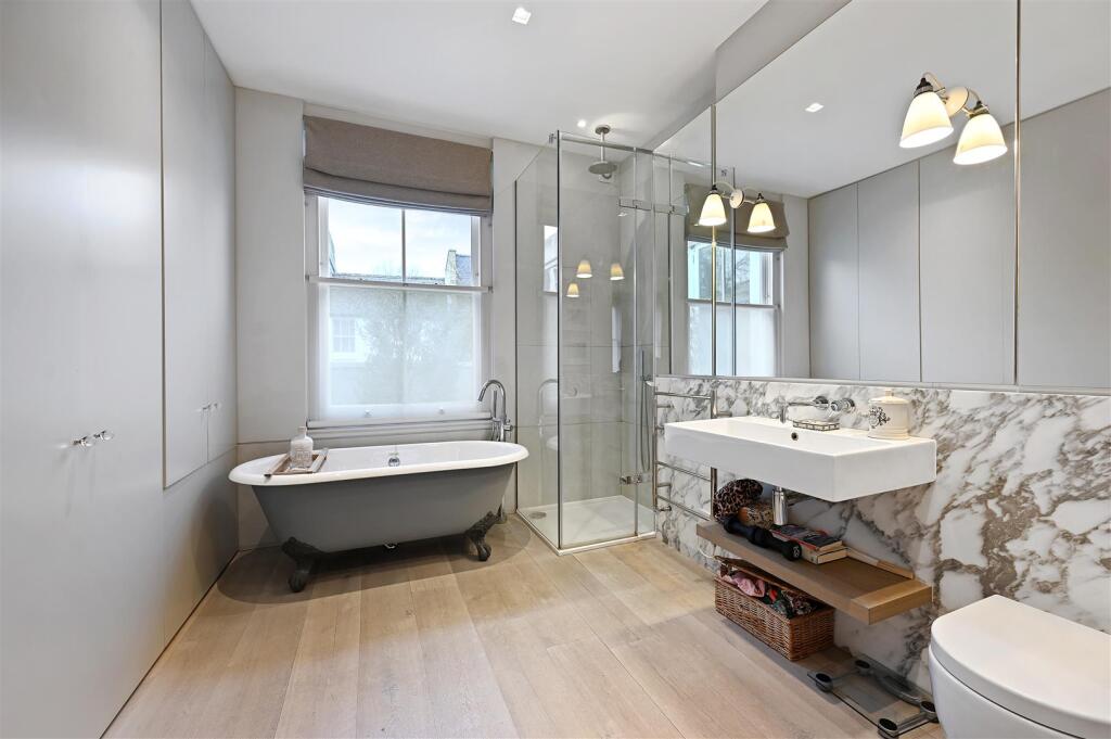 Southerton Road - Ensuite