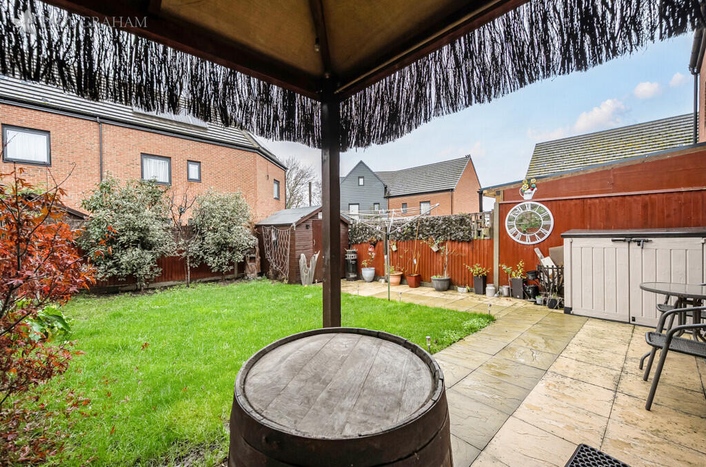 f5872db3-e946-460...