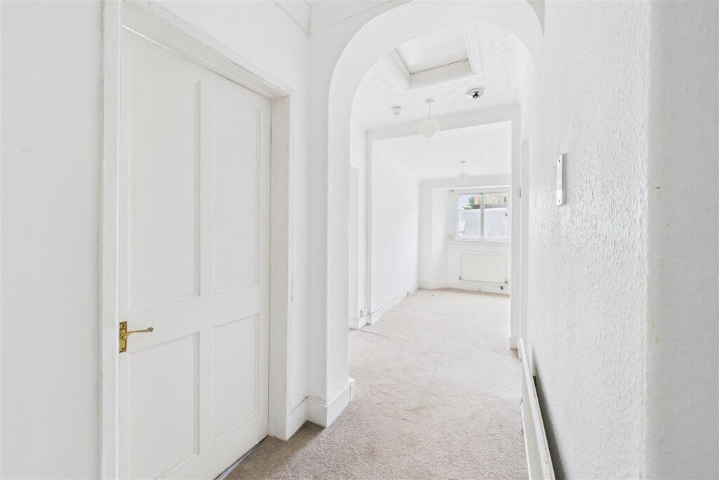 Top Floor Flat, 5 Pembroke Road Clifton, Bristol B