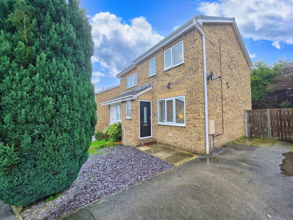 Westbury Close, Barnsley, S75 2RZ