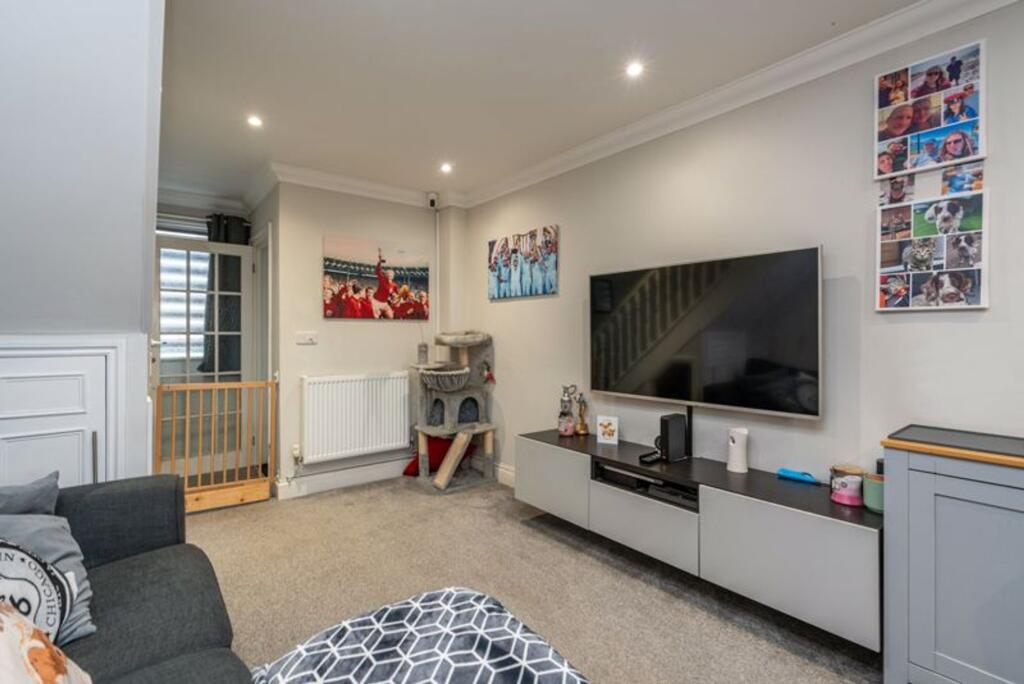 Kitchen / Breakfast / Living Room