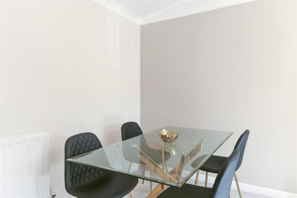 LYME REGIS COURT,4 (2).jpg