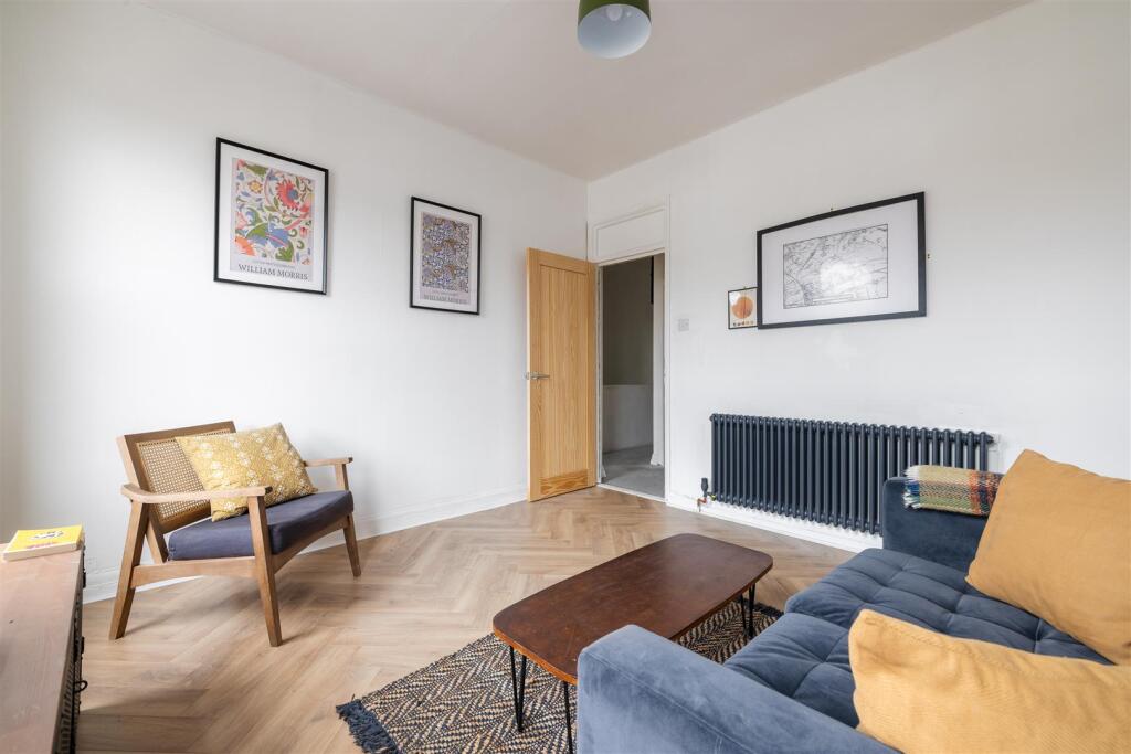 Latimer Road E7