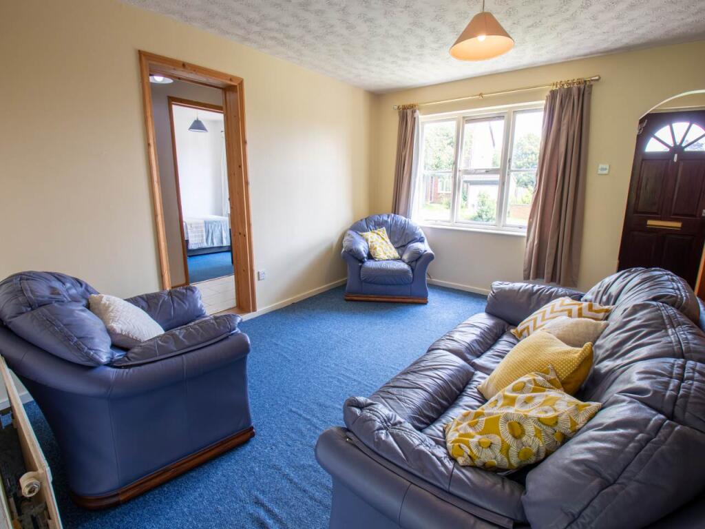 39WC - Living Room (