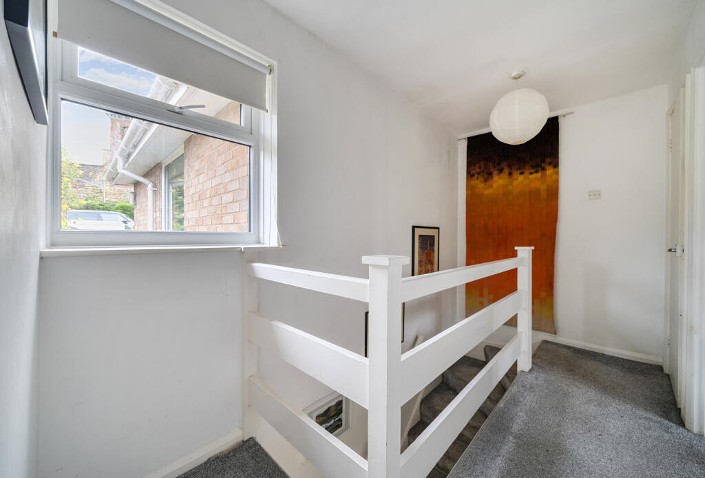 1370017-11-68f8f7...