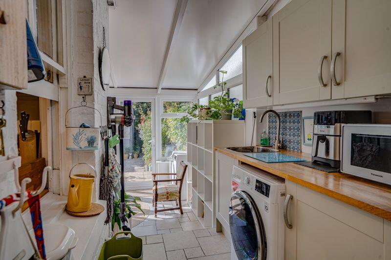 Utility through to Garden Room