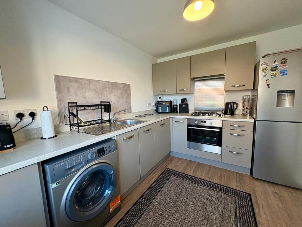 Kitchen 3.jpg