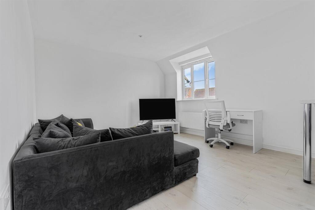 23 Peppercorn Way-5.jpg