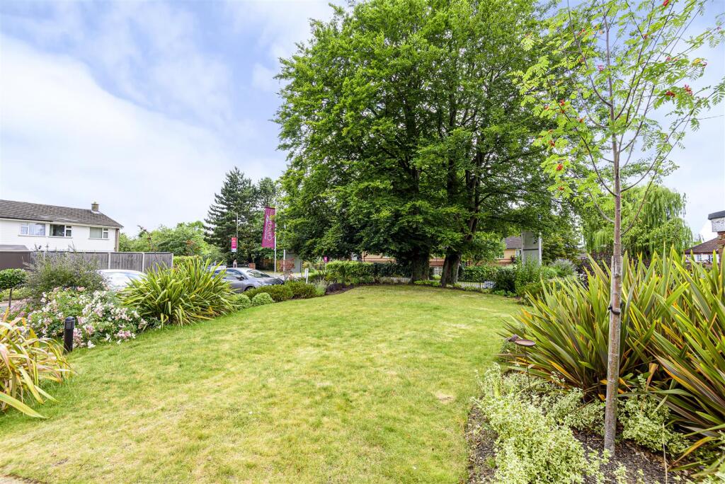 Gardens 2.jpg