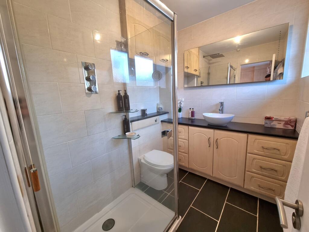 En-suite Bathroom