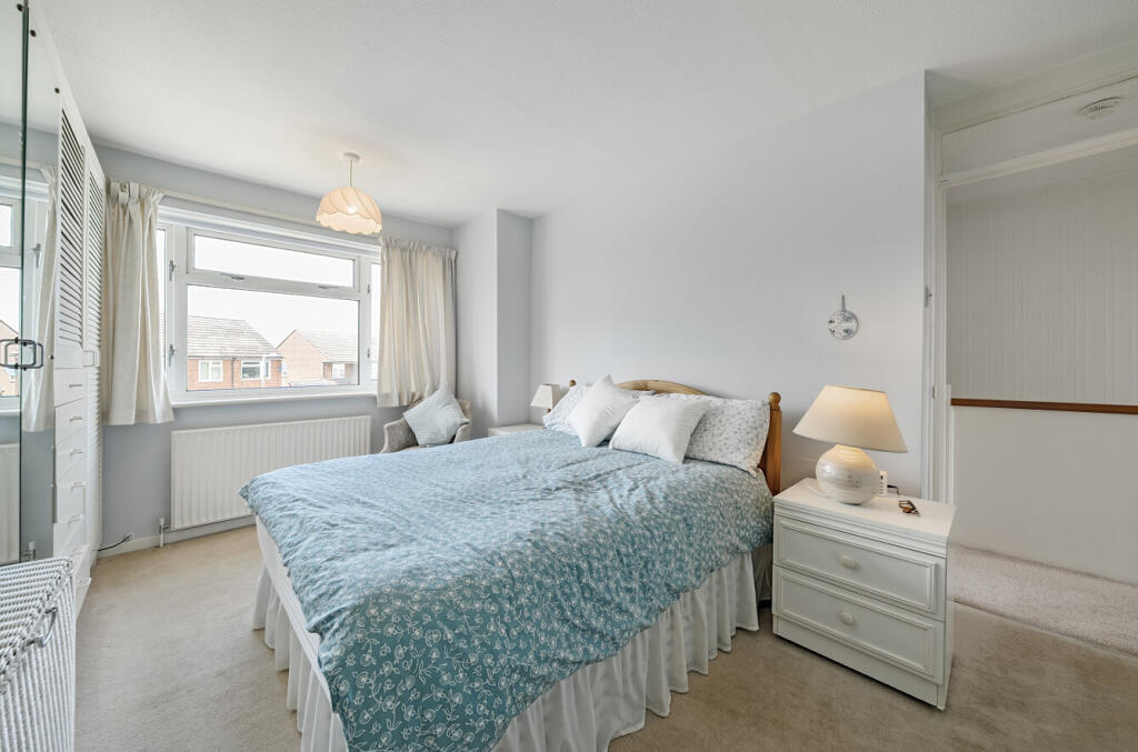 1320586-5-6876a76...