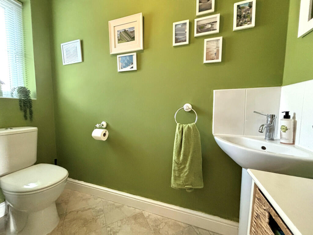 Cloakroom/WC