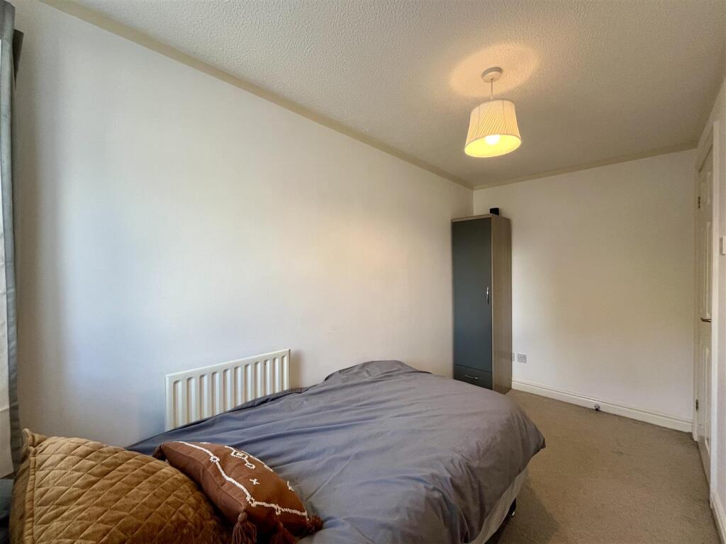 Bedroom 2 Aspect 2