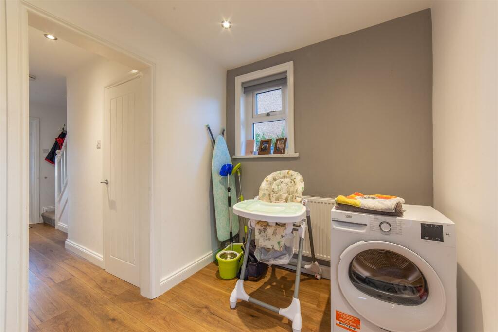 16 Clark Avenue-14.jpg