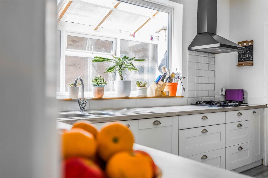 14 Francis Avenue, Southsea-Small-PorticoMarketing