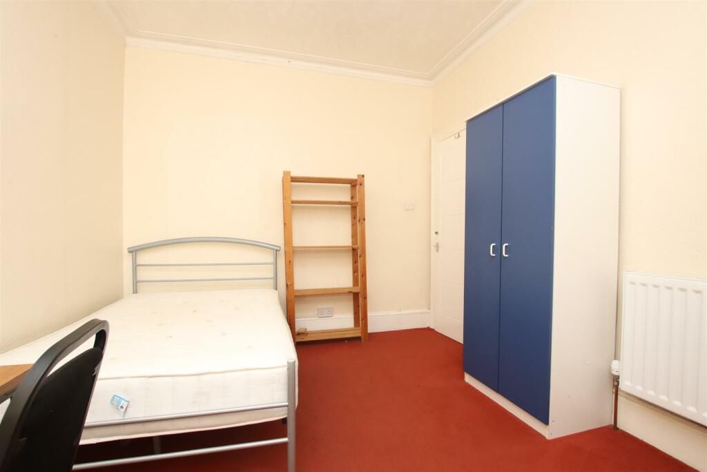 Bedroom two.JPG