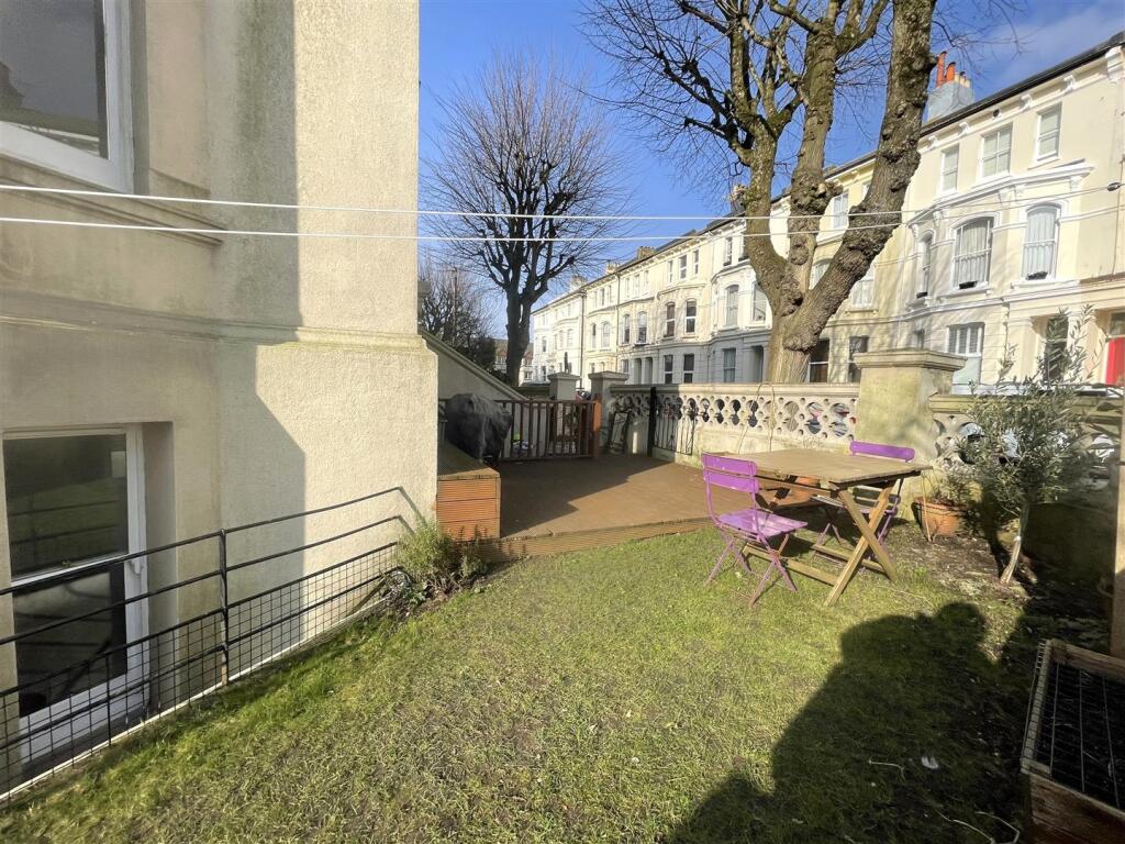 Garden 3.jpg