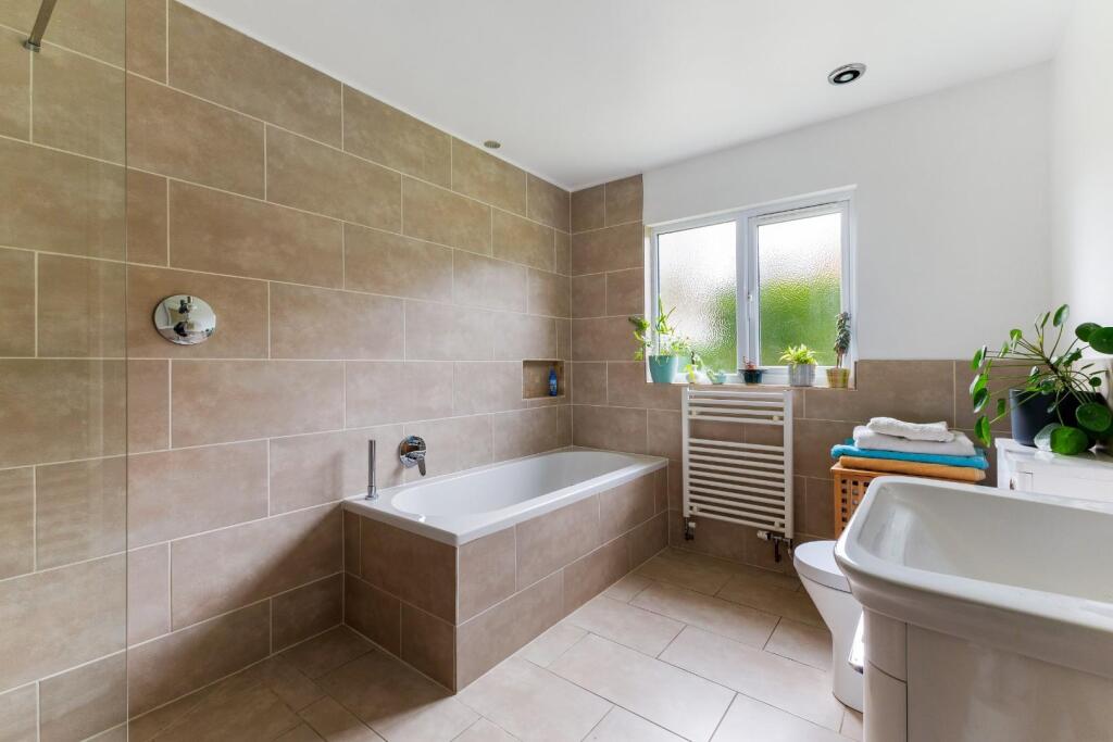 85586_Cedar-Lodge-Hurdcott-Lane-Winterbourne (24).