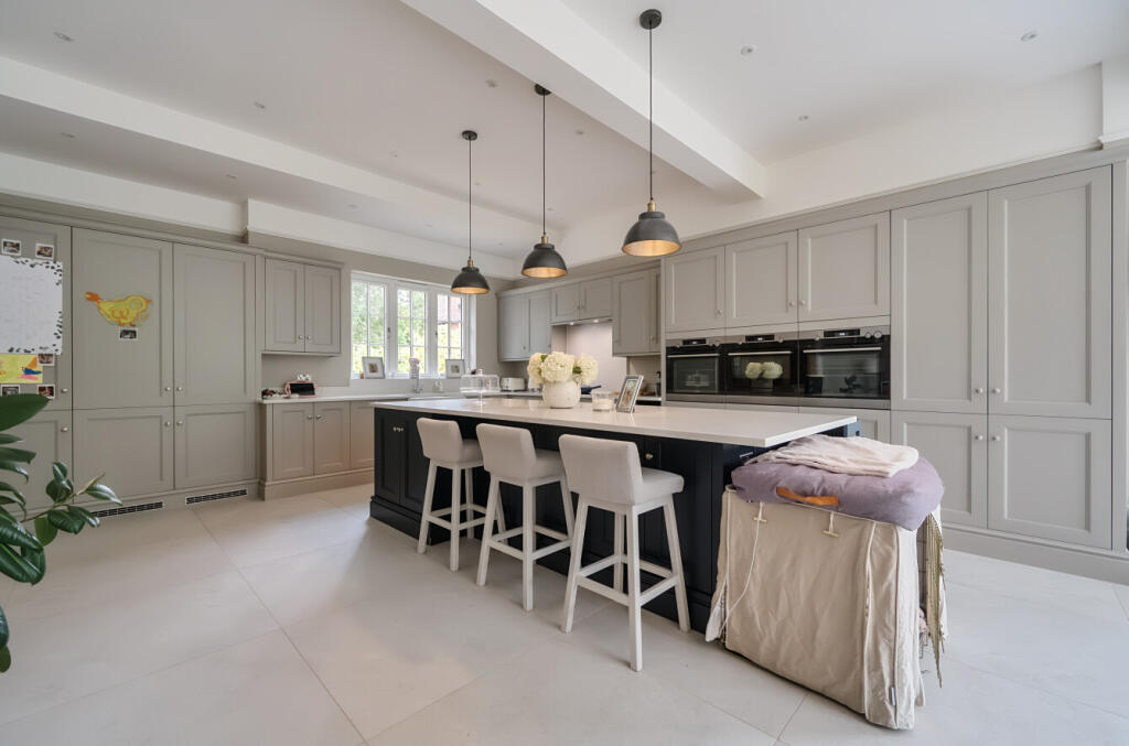 1327979-5-68829c9...