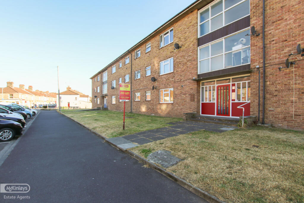 2 bed ground floor flat