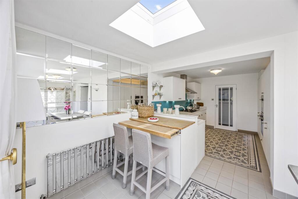 Brookside Close, 3 _012.JPG