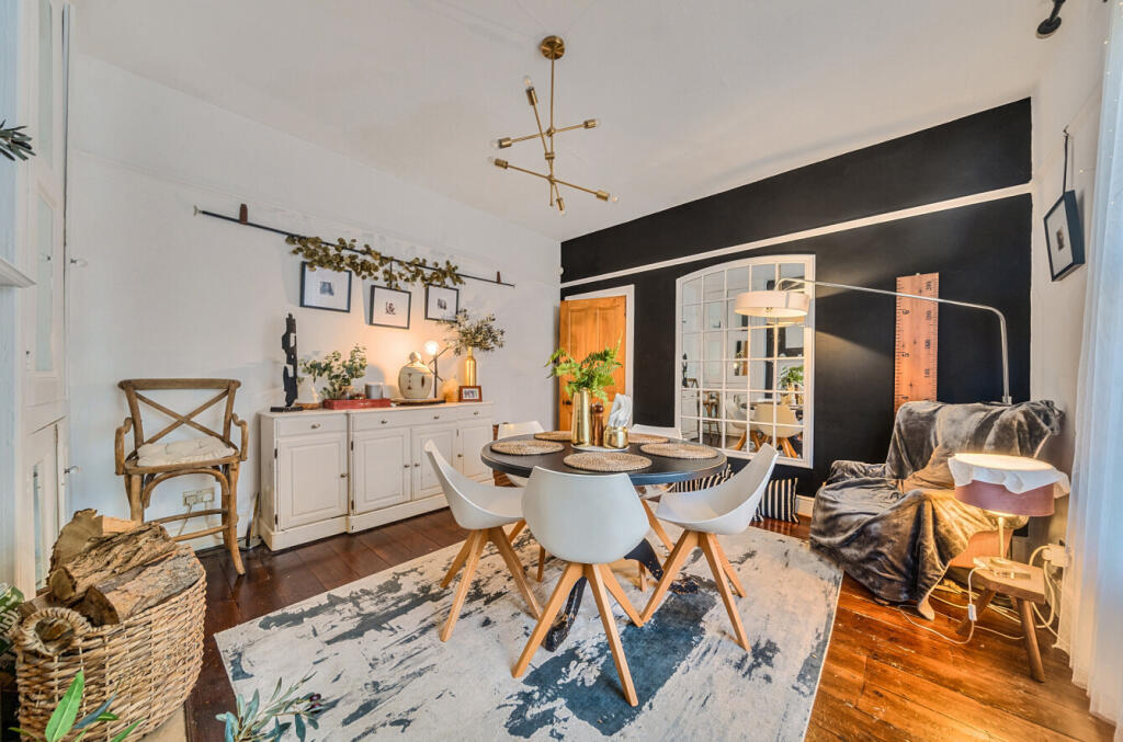 1300948-37-6862d0...