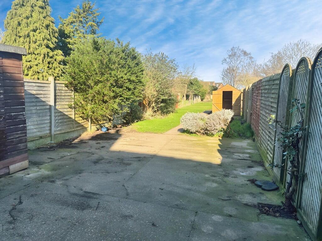 2398e5de-WhatsApp...