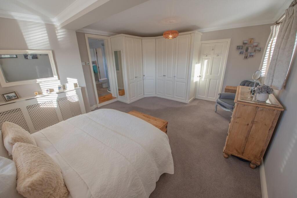 DSC_7454 (Custom).jpg