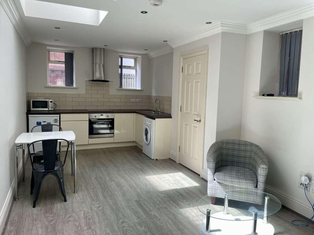 Flat_2_St_James_Row