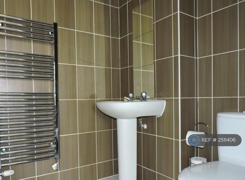 Bedroom 1 /Ensuite 