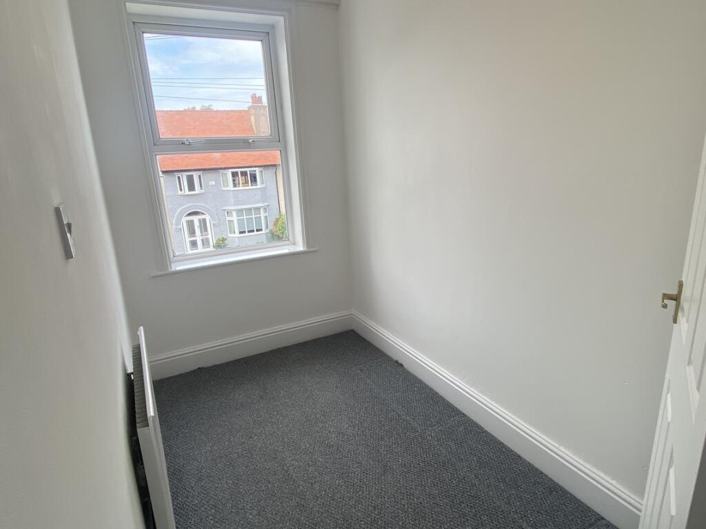Box Bedroom