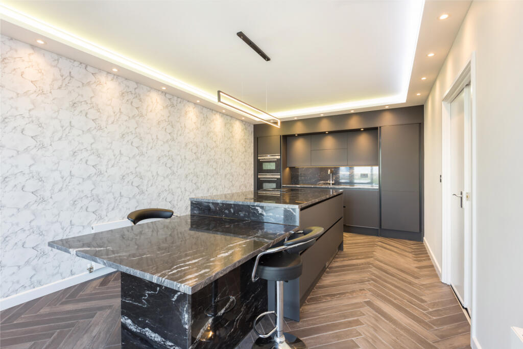 Kitchen diner 2