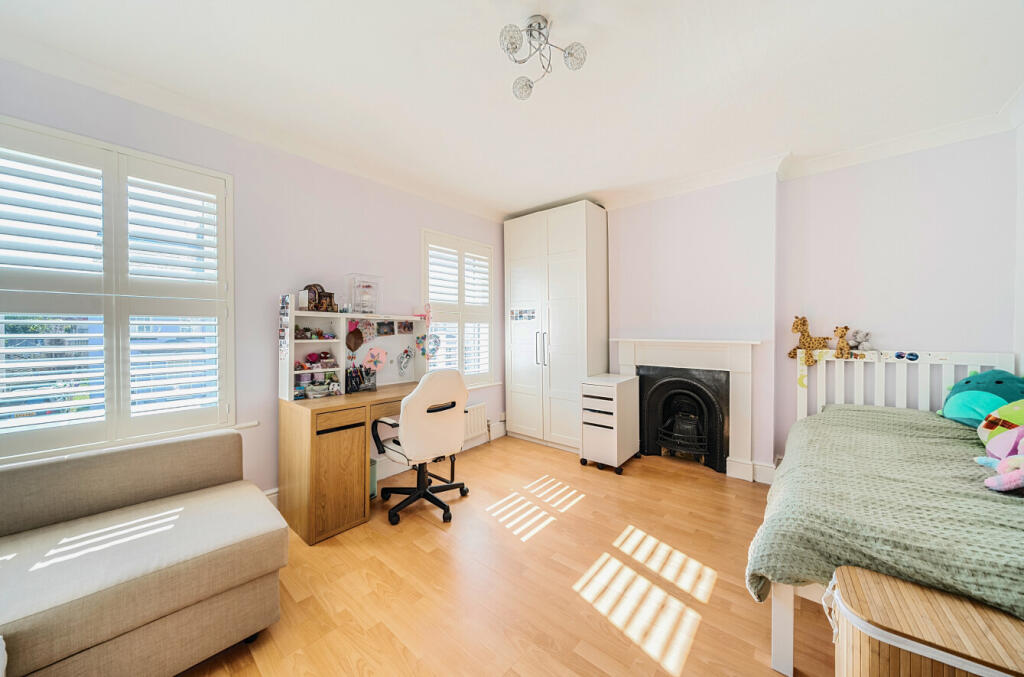 1355597-8-68cd63c...