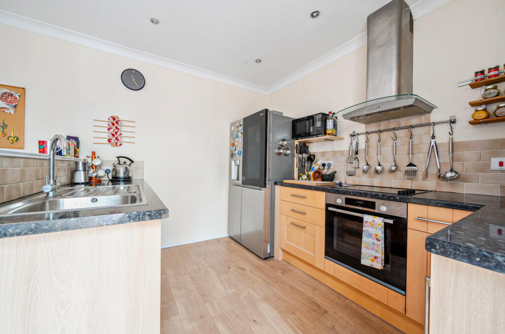 1331001-2-6888a33...