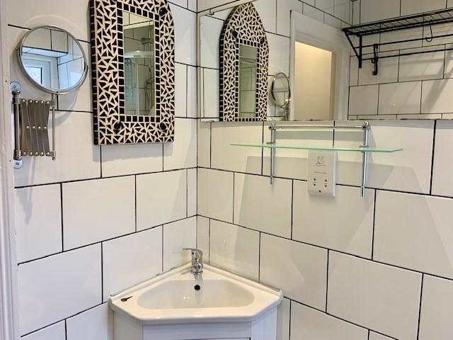 WhatsApp Image 2025-09-25 at 10.36.01_6c256fbf.jpg