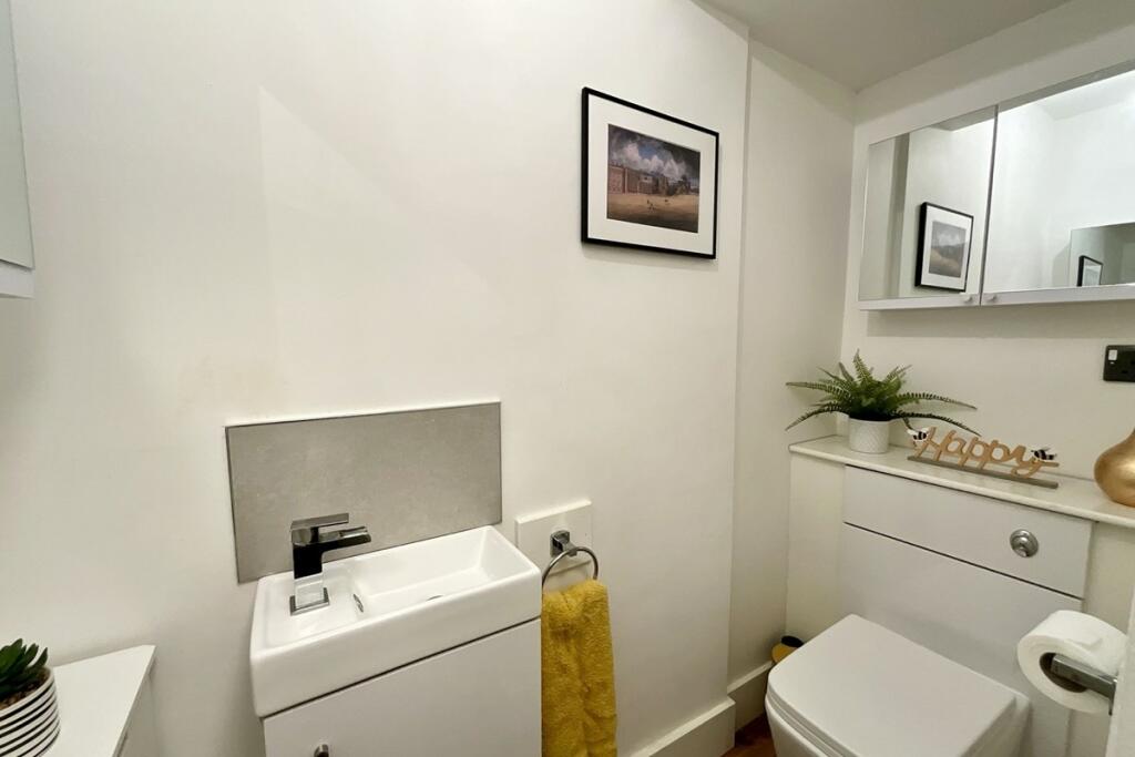 downstairs wc