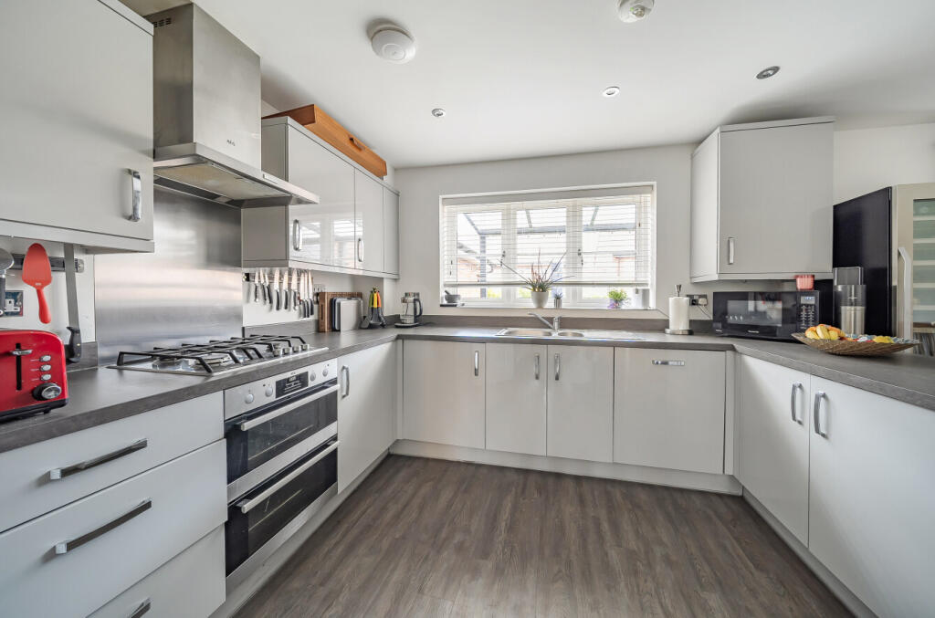 21-682206c810330-...