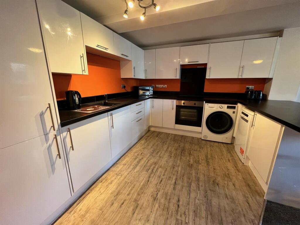 Kitchen/Diner/Lounge