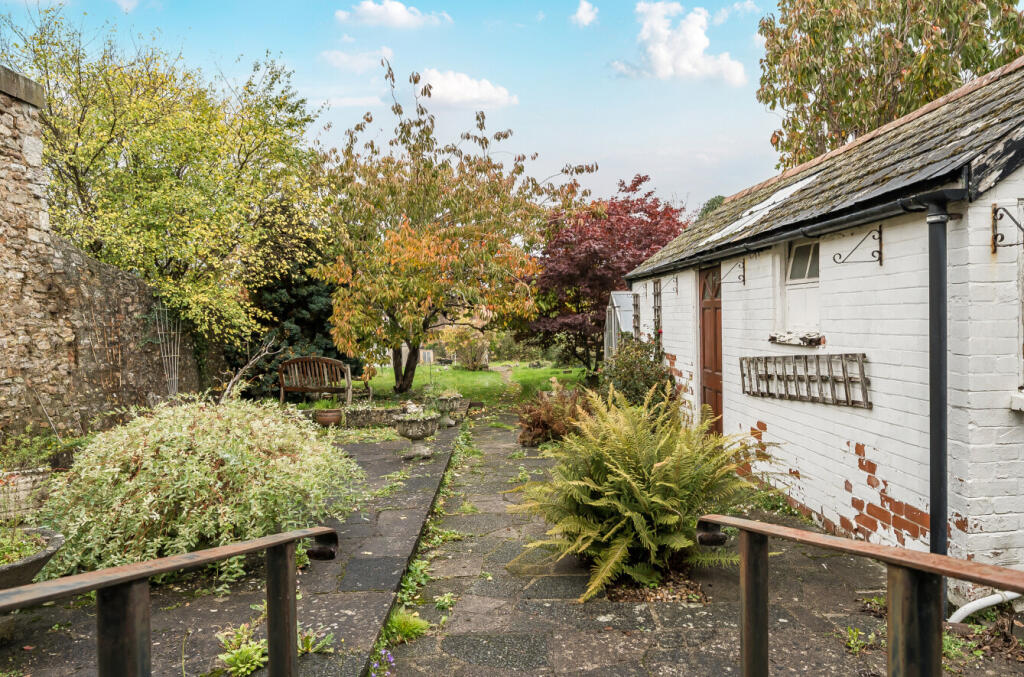 1370814-11-68f772...