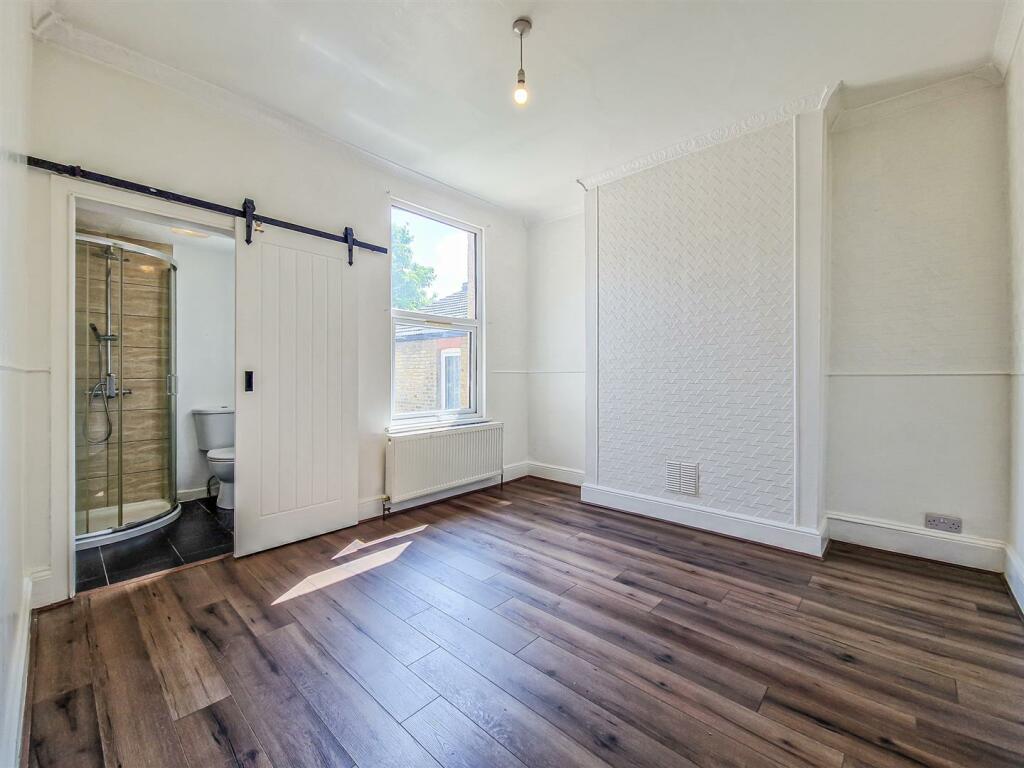 double bedroom