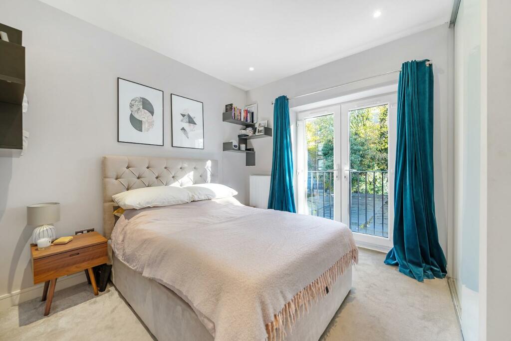 Bedroom 1.JPG