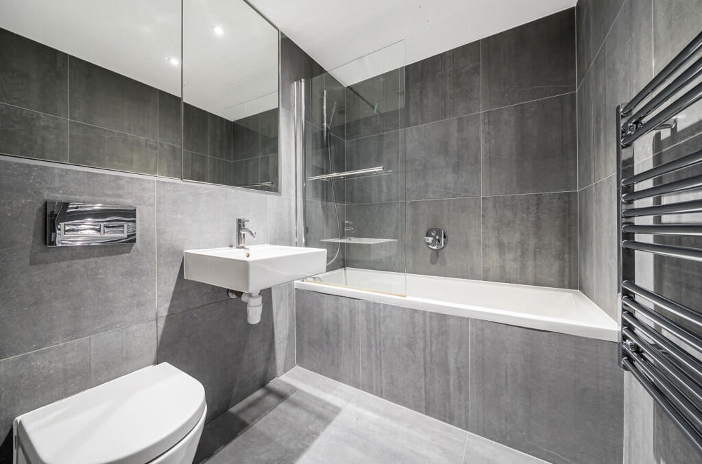 1333763-10-689494...