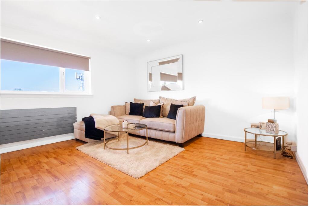lounge-3.jpg