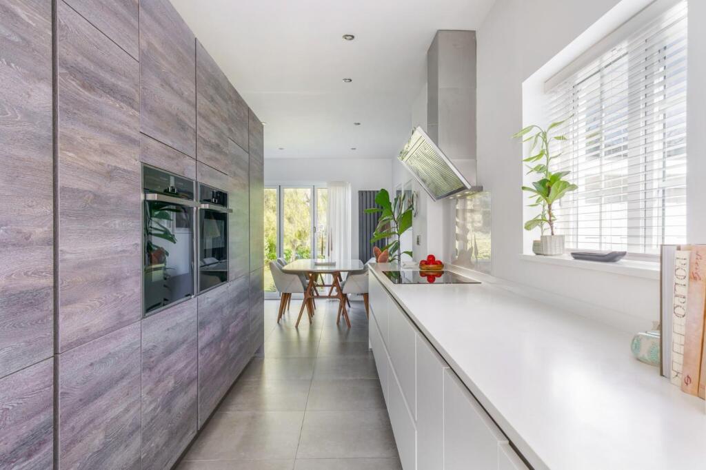 90206_48 Westgate Guiseley (11)_low.jpg