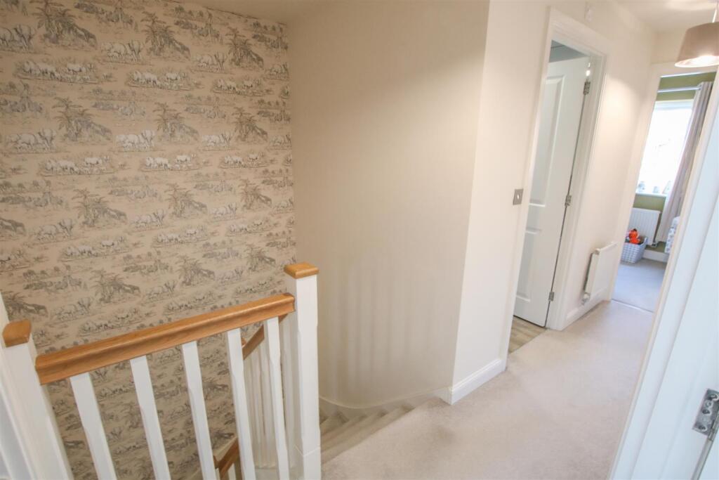 FIRST FLOOR LANDING